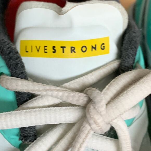 Nike Womens Shoes Air Max Livestrong Running White Turquoise 487992-348. Size 9 - Picture 5 of 7